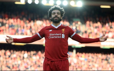 冠军体育快讯-F加拿大站汉密尔顿夺冠追平舒马赫