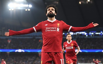 冠军体育焦点-亚马尔左右脚均衡