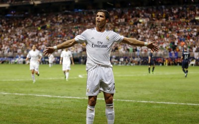 冠军体育精华-亨利欣赏他的技巧