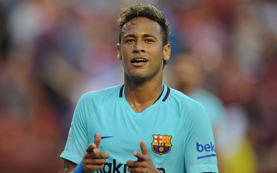 冠军体育快讯-关键战零封助球队登顶